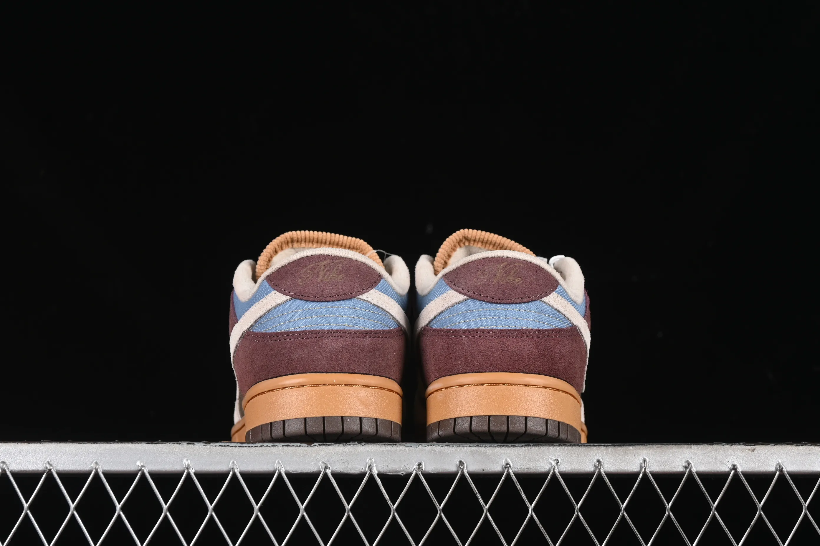 All categories Nk SB Dunk series Nk SB Dunk Low low-top sneakers Nk Dunk Low "Love & Peace" Autumn and winter retro brown low-top casual sneakers HQ3459-212